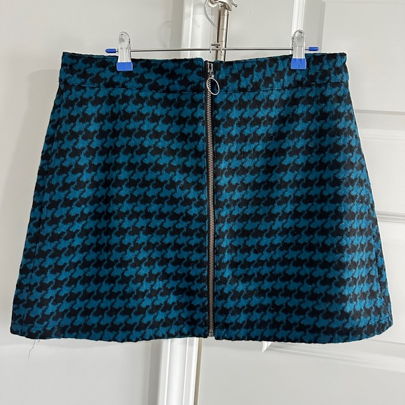 Oat Houndstooth Mini Skirt - Picture 2 of 4